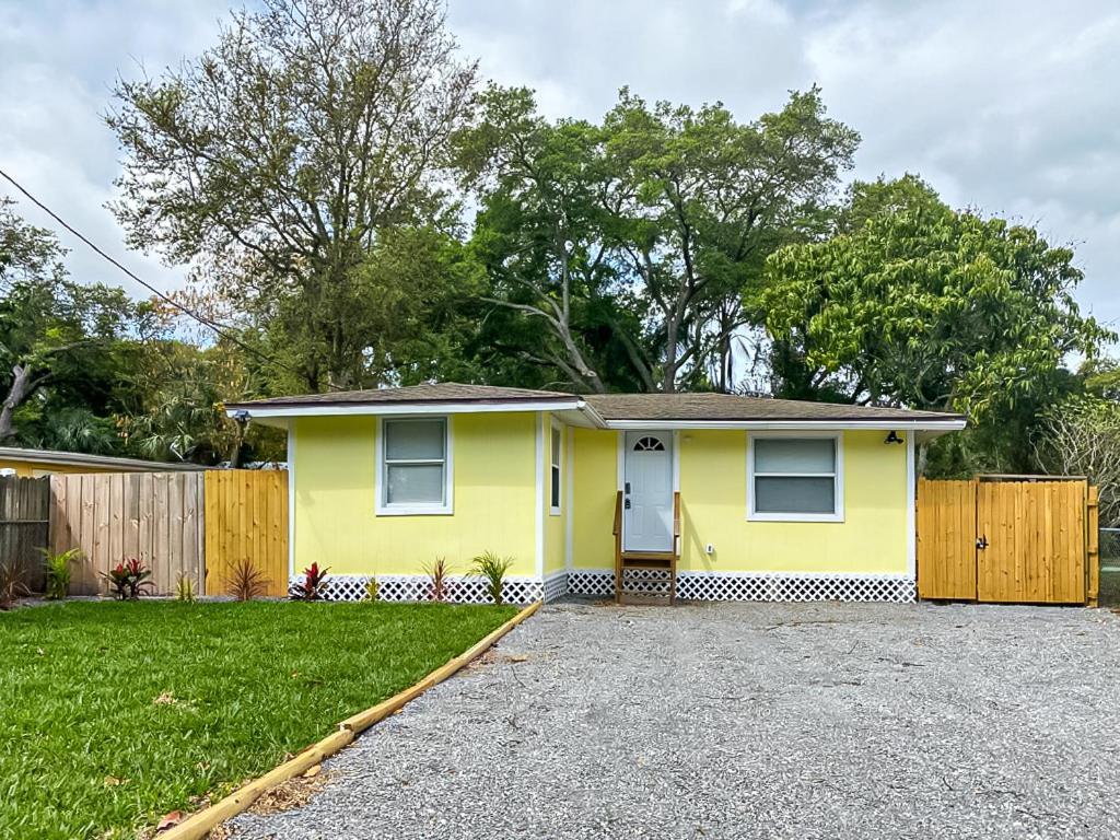Sarasota Modern, Spacious, Comfy, Queen Beds, Backyard Rental Extérieur photo
