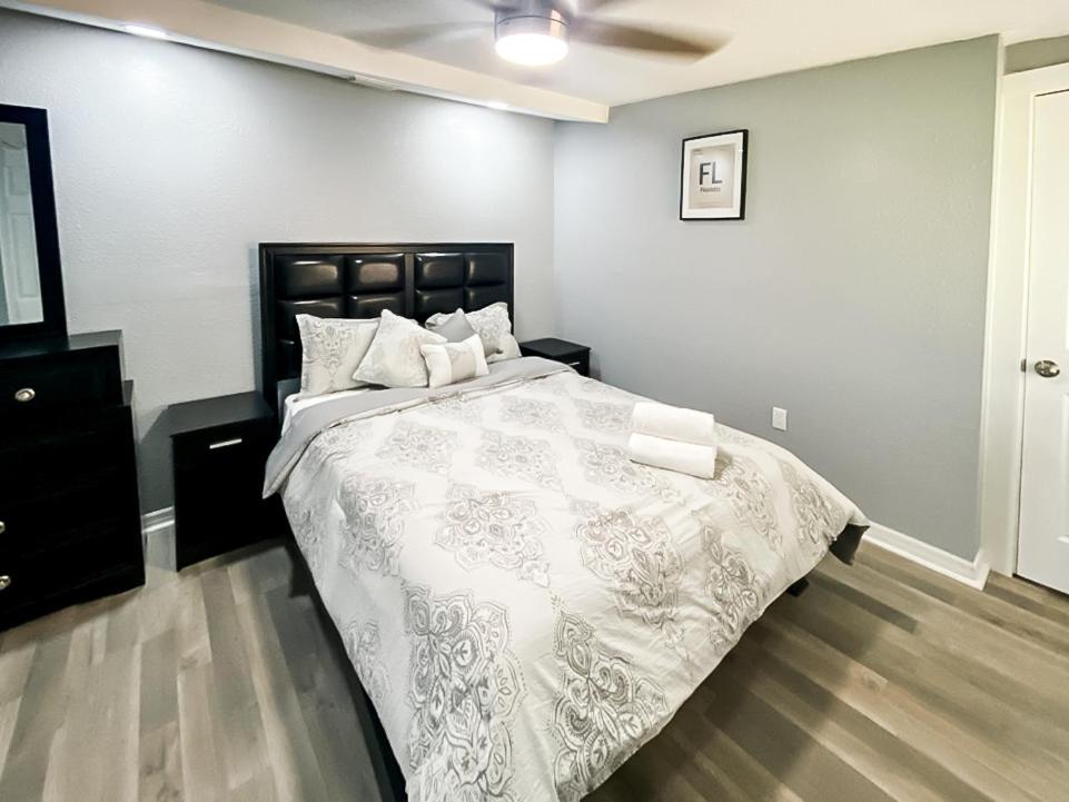 Sarasota Modern, Spacious, Comfy, Queen Beds, Backyard Rental Extérieur photo